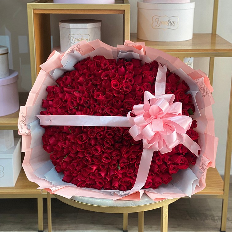 Maxi ramo de 250 rosas amor mío sorpresa con papel coreano