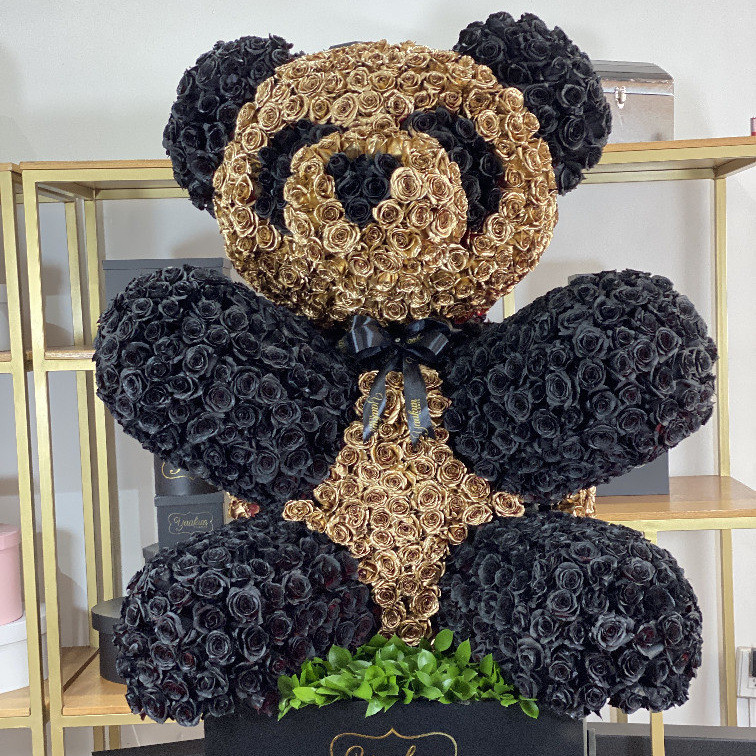 Oso de 2200 rosas negro con dorado
